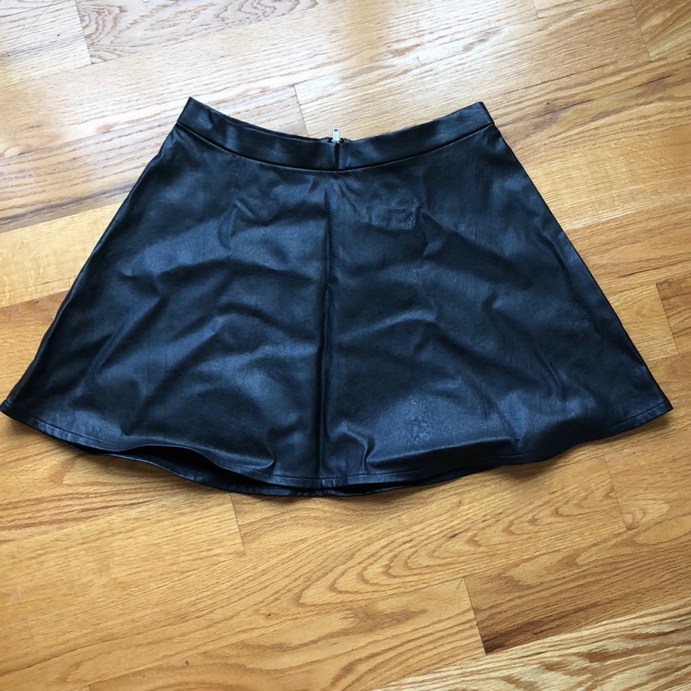 Faux leather American Eagle skirt. NWT